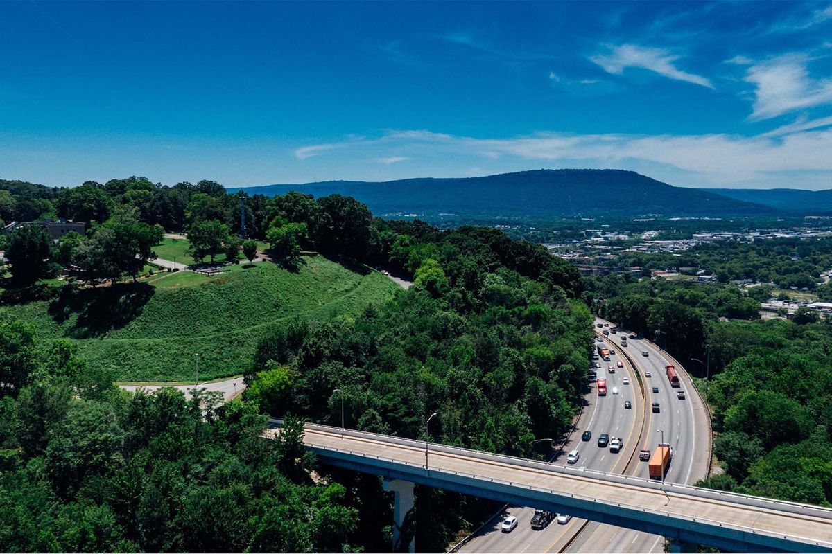 Optimizing Supply Chain Efficiency: How a Southeast Full Truckload Carrier Can Help